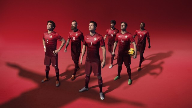 国足绝佳表现，夺得国际比赛桂冠，国足获奖